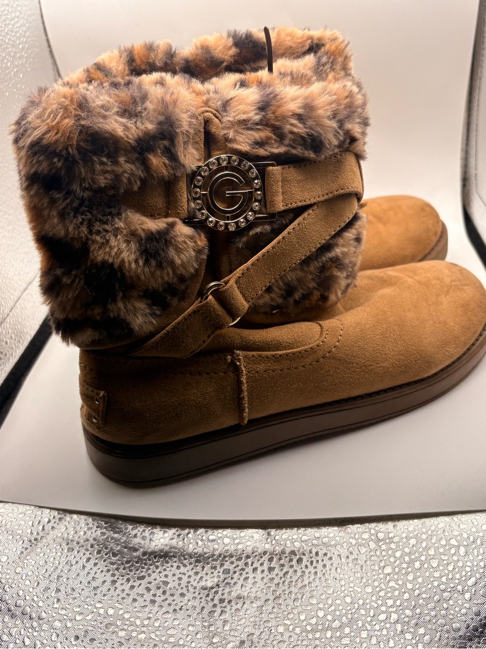 GBG Los Angeles Tan Faux Fur Cuff Ankle Slippers with Decorative Buckle